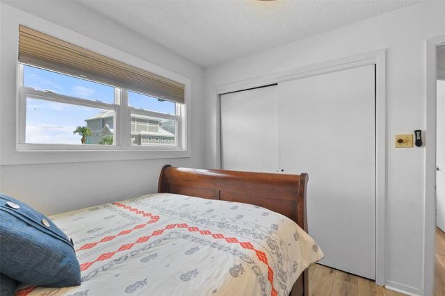 22101 Guadalupe Drive, Galveston, TX 77554