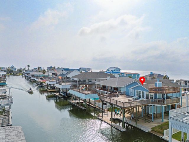 22101 Guadalupe Drive, Galveston, TX 77554
