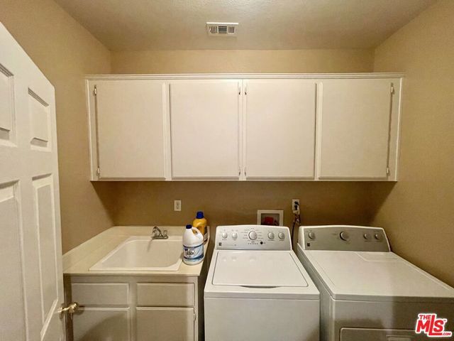 43637 59th Street, Lancaster, CA 93536