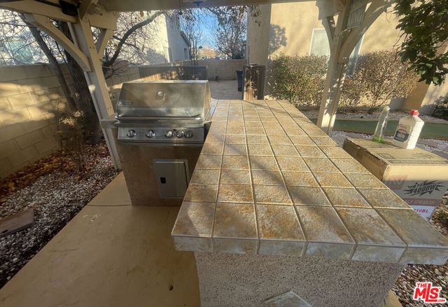 43637 59th Street, Lancaster, CA 93536