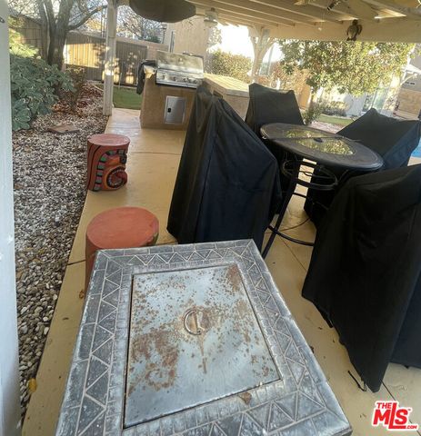 43637 59th Street, Lancaster, CA 93536