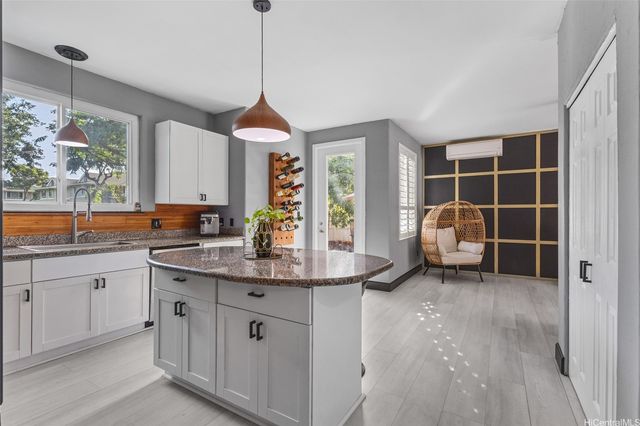 91-1010 Wahipana Street, Kapolei, HI 96707