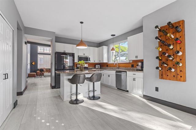 91-1010 Wahipana Street, Kapolei, HI 96707