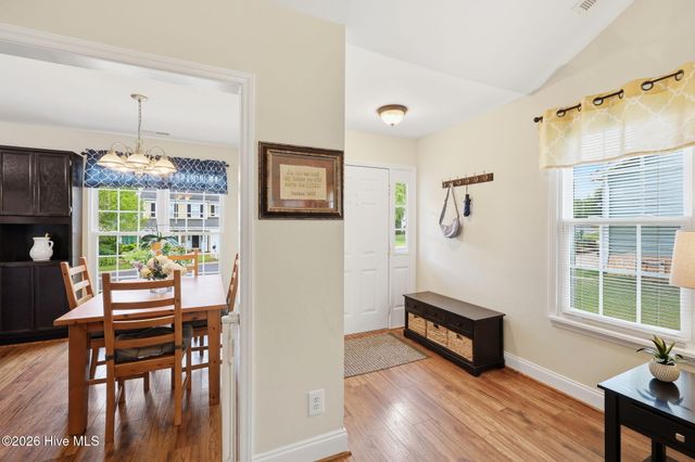 917 Starkland Way, Holly Springs, NC 27540