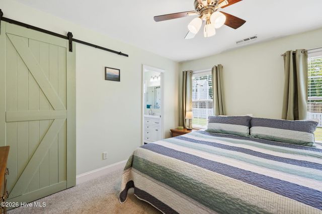 917 Starkland Way, Holly Springs, NC 27540