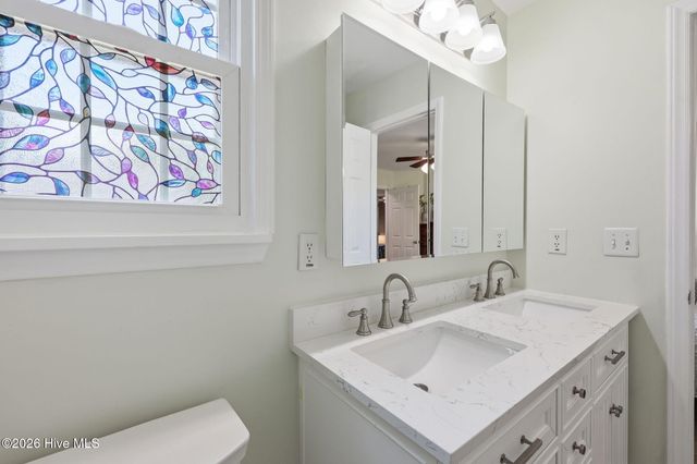 917 Starkland Way, Holly Springs, NC 27540
