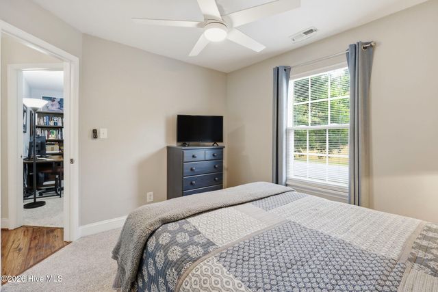 917 Starkland Way, Holly Springs, NC 27540