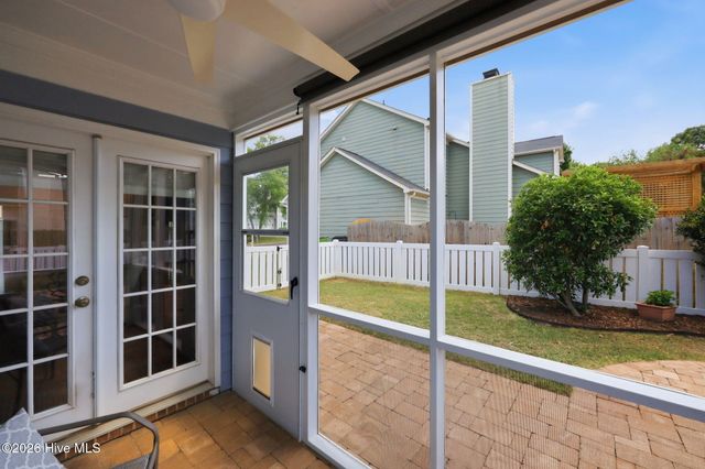 917 Starkland Way, Holly Springs, NC 27540