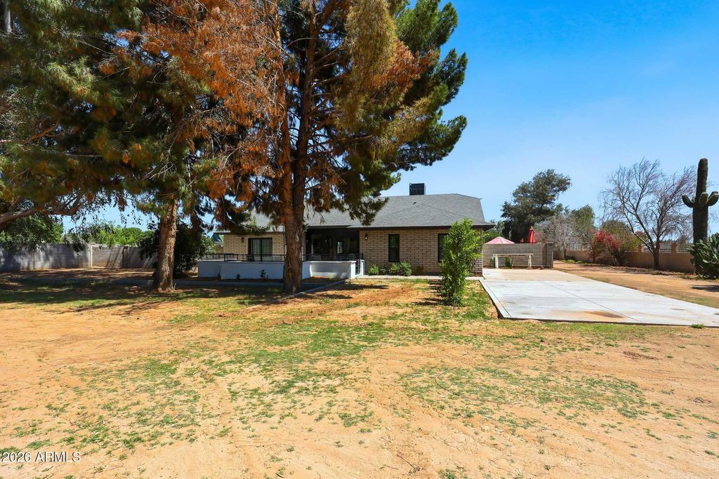 7601 N CITRUS Road, Waddell, AZ 85355 — exterior