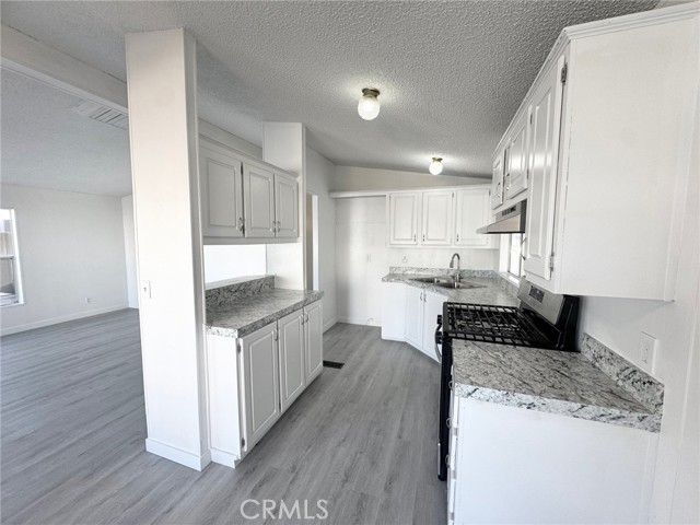 2717 Arrow 154, La Verne, CA 91750