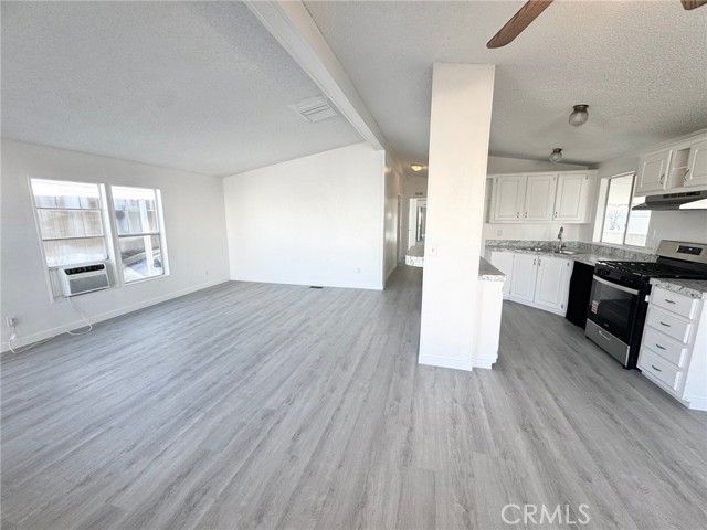 2717 Arrow 154, La Verne, CA 91750