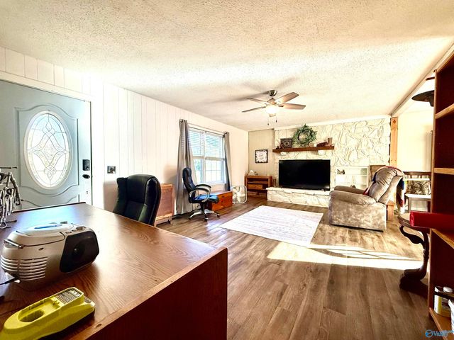 141 Chestnut Street N, Boaz, AL 35956