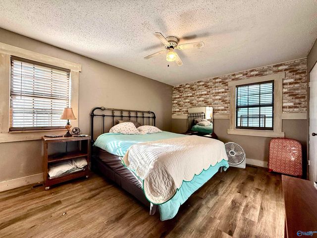 141 Chestnut Street N, Boaz, AL 35956