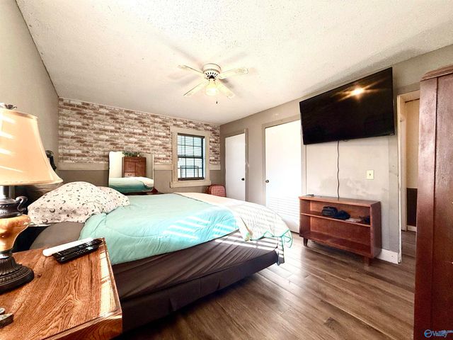 141 Chestnut Street N, Boaz, AL 35956