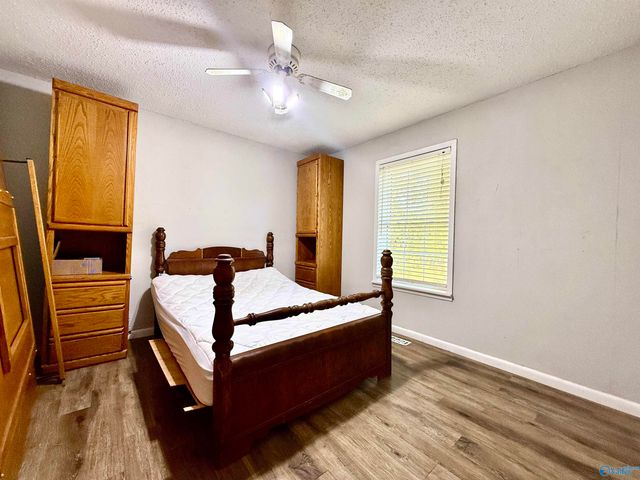 141 Chestnut Street N, Boaz, AL 35956