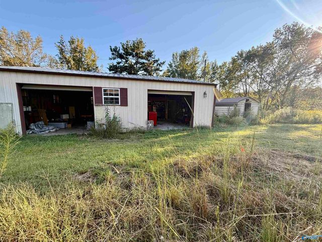 141 Chestnut Street N, Boaz, AL 35956