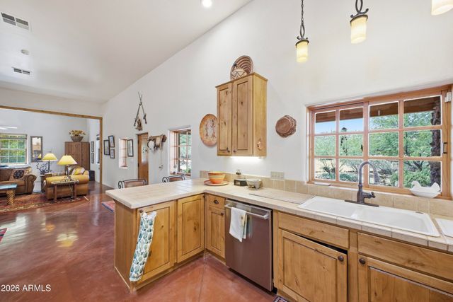 1006 E ANGEL BASIN Road, Queen Valley, AZ 85118