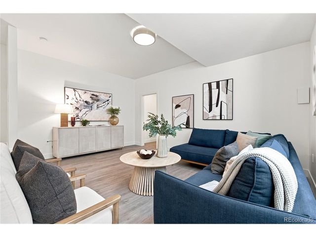 3217 S Sherman St, Englewood, CO 80113