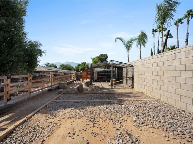 5736 Country Lane, Jurupa Valley, CA 91752