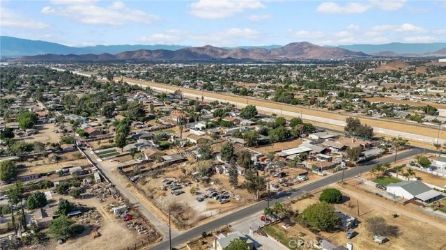 5736 Country Lane, Jurupa Valley, CA 91752