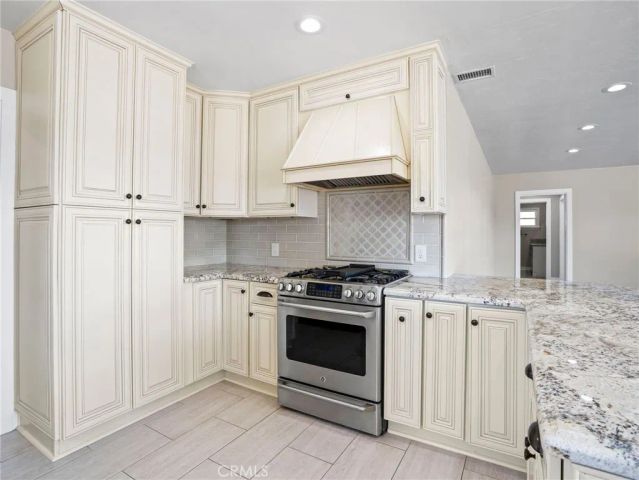 5736 Country Lane, Jurupa Valley, CA 91752