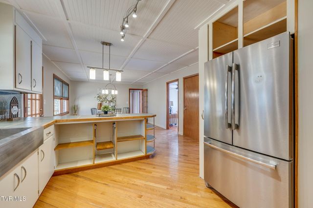 131 Deadrick Drive, Kingsport, TN 37663