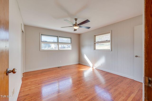 131 Deadrick Drive, Kingsport, TN 37663