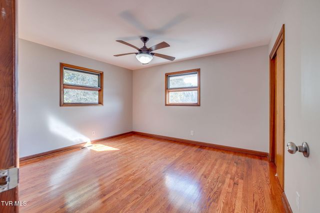 131 Deadrick Drive, Kingsport, TN 37663