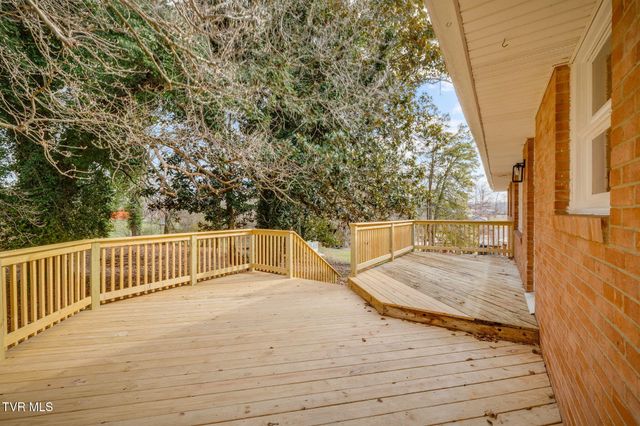 131 Deadrick Drive, Kingsport, TN 37663