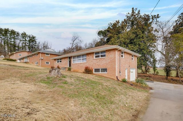 131 Deadrick Drive, Kingsport, TN 37663