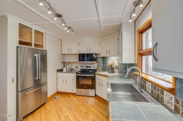 131 Deadrick Drive, Kingsport, TN 37663