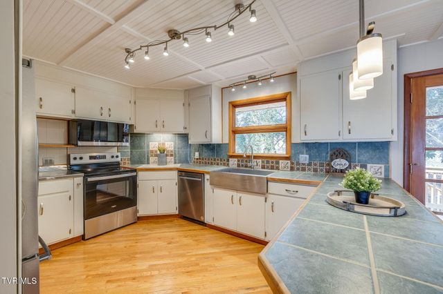 131 Deadrick Drive, Kingsport, TN 37663