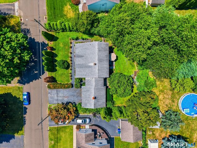 110 Ruby Lane, Stratford, CT 06614