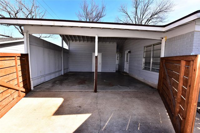 7605 Carriage DR, Austin, TX 78752