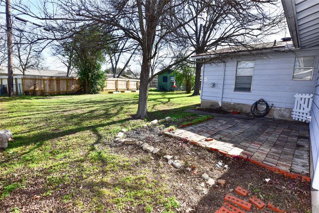 7605 Carriage DR, Austin, TX 78752