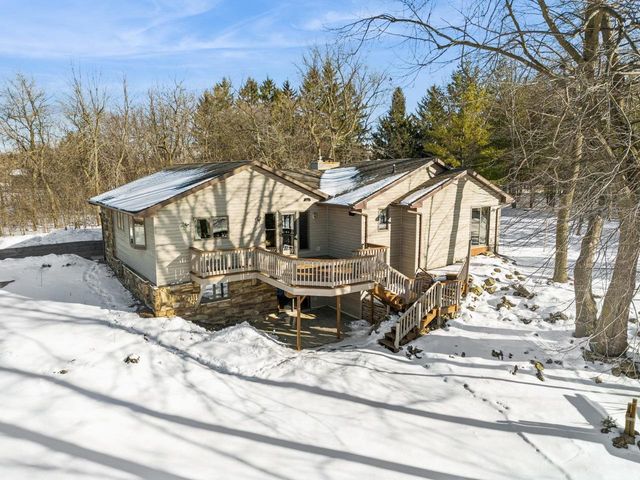 N6439 LAKESHORE DRIVE, Hilbert, WI 54129