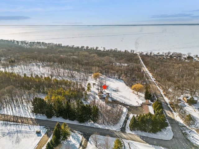 N6439 LAKESHORE DRIVE, Hilbert, WI 54129