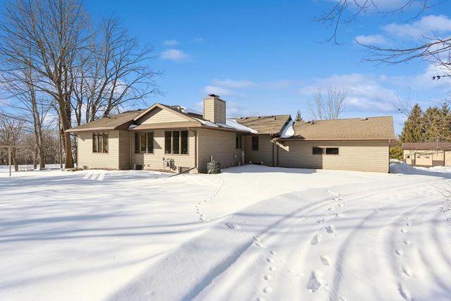 N6439 LAKESHORE DRIVE, Hilbert, WI 54129