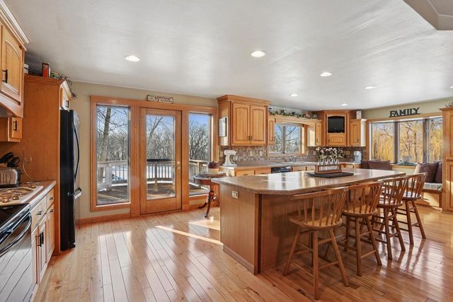 N6439 LAKESHORE DRIVE, Hilbert, WI 54129