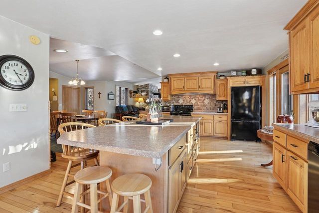 N6439 LAKESHORE DRIVE, Hilbert, WI 54129