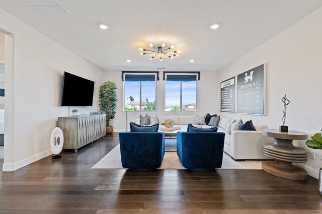 1136 Mambo Way, Roseville, CA 95747
