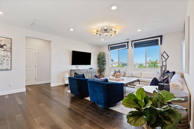 1136 Mambo Way, Roseville, CA 95747