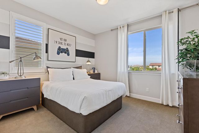 1136 Mambo Way, Roseville, CA 95747