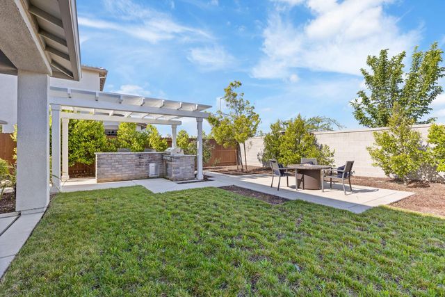 1136 Mambo Way, Roseville, CA 95747