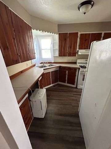 1453 Carman Street, Burton, MI 48529