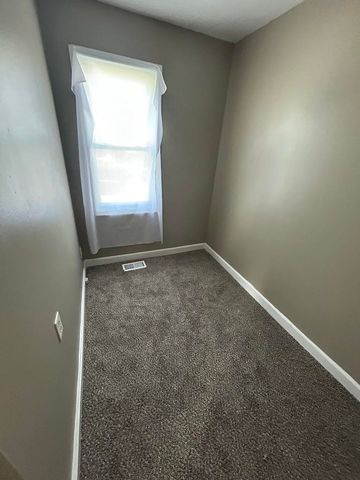 1453 Carman Street, Burton, MI 48529