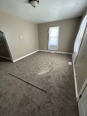 1453 Carman Street, Burton, MI 48529