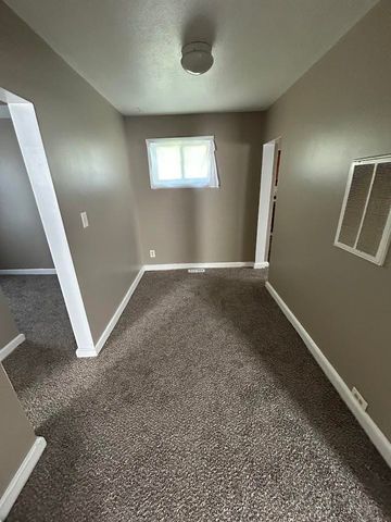 1453 Carman Street, Burton, MI 48529