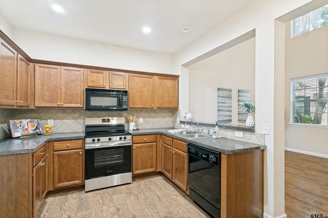 3033 Stone Forest Circle, Mckinney, TX 75070
