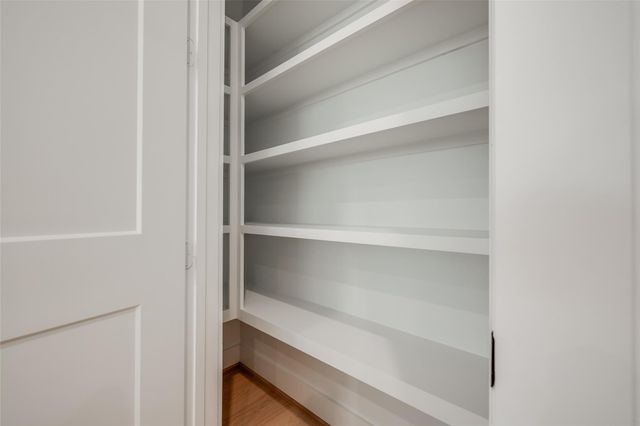 814 W 17th Street, Houston, TX 77008